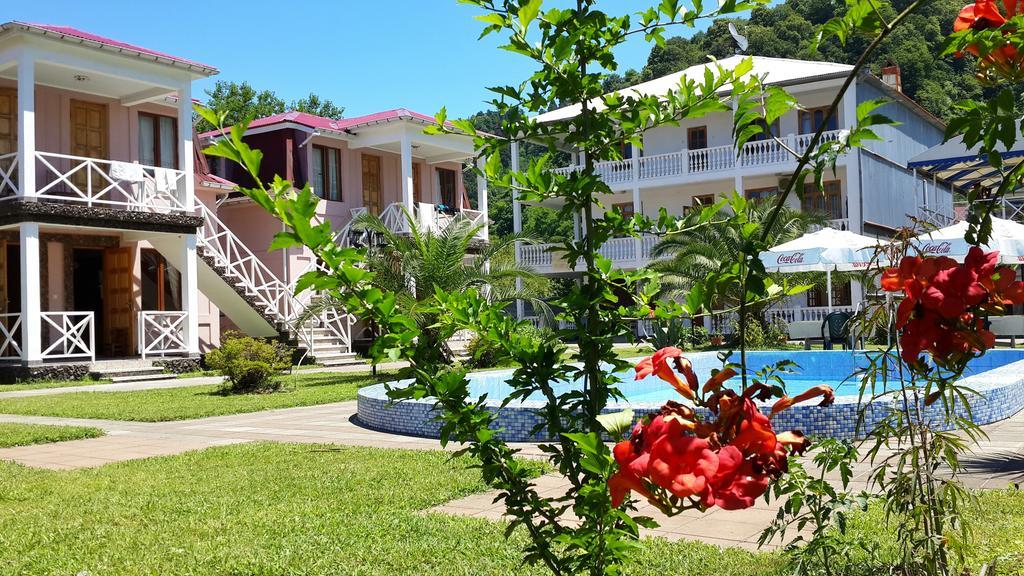 גוניו Guest House Nia מראה חיצוני תמונה